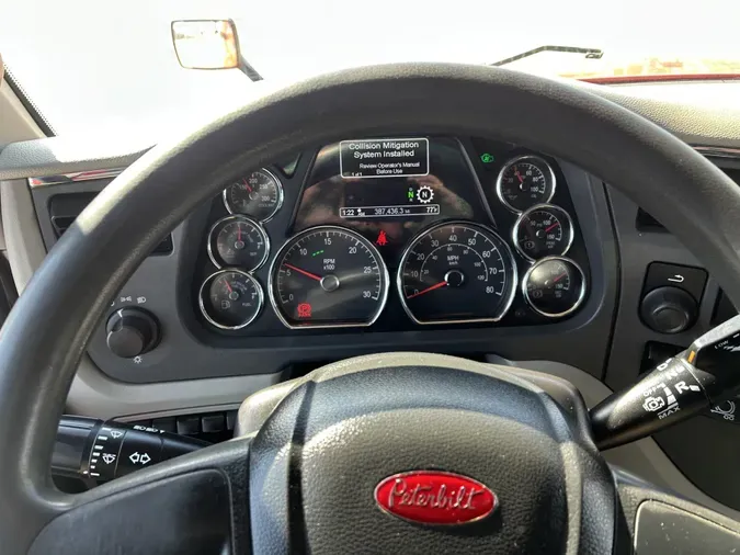 2021 Peterbilt 579