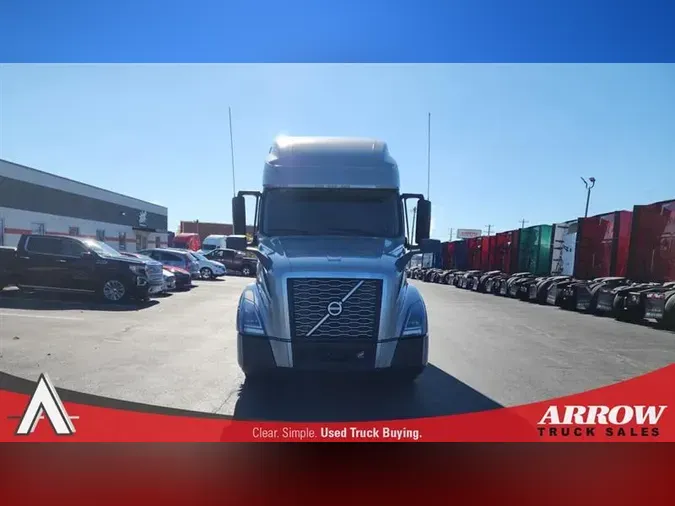 2022 VOLVO VNL760