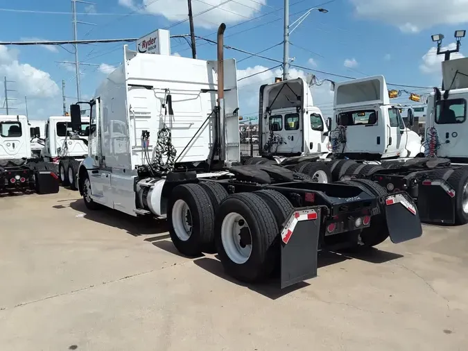 2020 VOLVO VNR64T-640