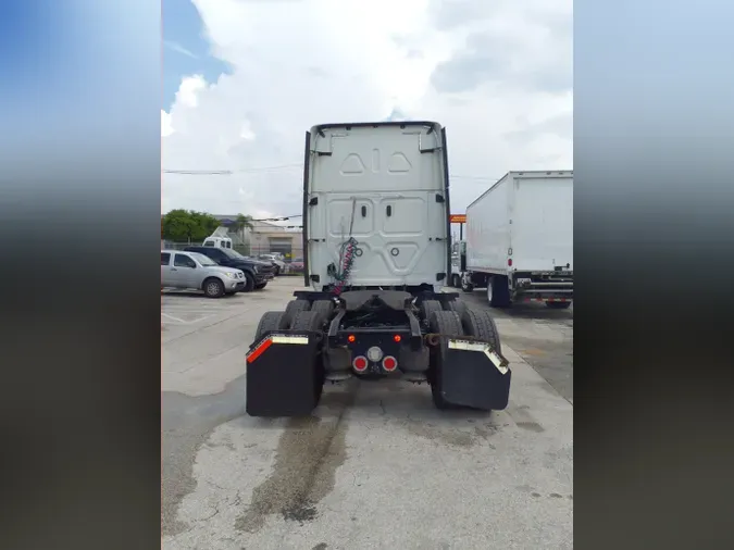 2018 FREIGHTLINER/MERCEDES CASCADIA 125