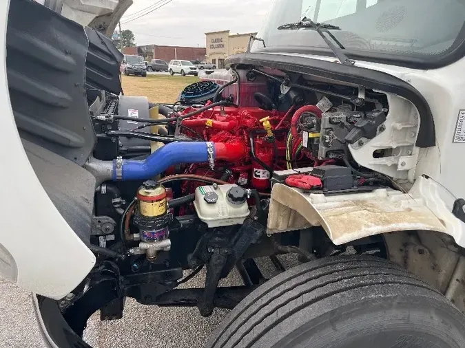 2019 Freightliner M2