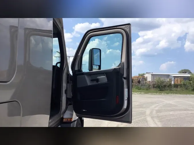 2022 Freightliner Cascadia 126