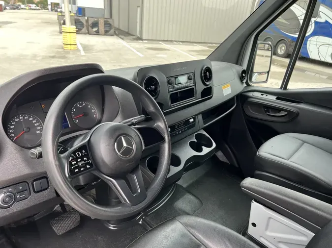 2022 Mercedes Benz Sprinter