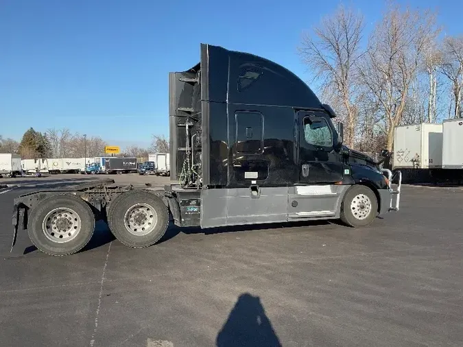 2019 Freightliner T12664ST