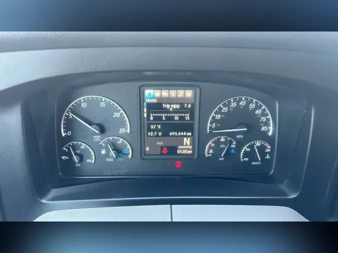 2021 Freightliner Cascadia 126