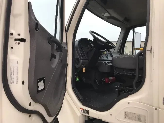 2019 Freightliner M2