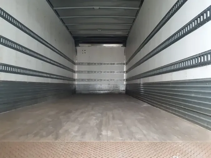 2017 FREIGHTLINER/MERCEDES M2 106