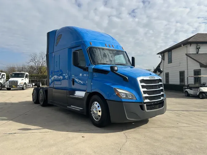 2021 Freightliner Cascadia