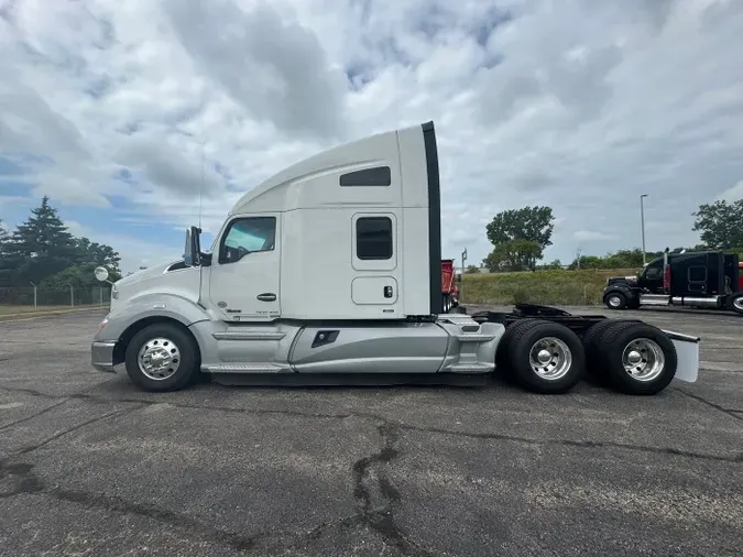 2022 Kenworth T680
