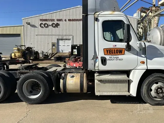 2016 FREIGHTLINER CASCADIA 125