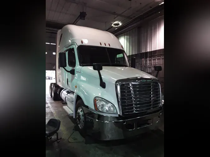 2019 FREIGHTLINER/MERCEDES CASCADIA 125