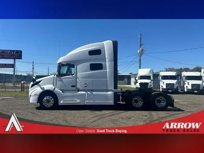 2020 VOLVO VNL760