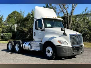 2019 INT LT625 6x4