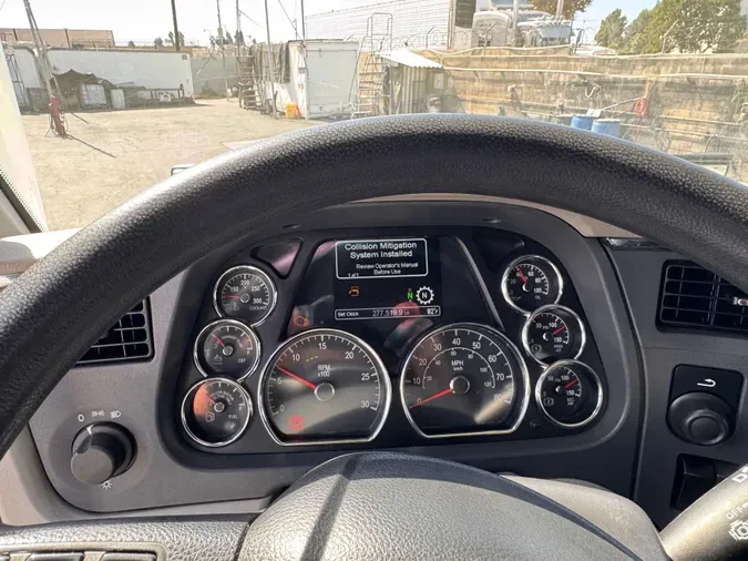 2021 Peterbilt 579