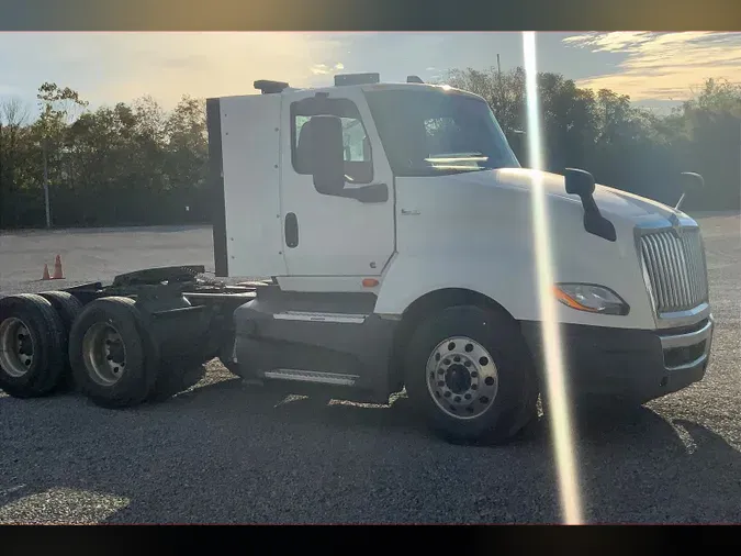 2021 INT LT625 6x46ce6f4390dc81e1330061da3ffd1fa61