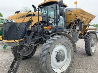 2016 RoGator RG1100B