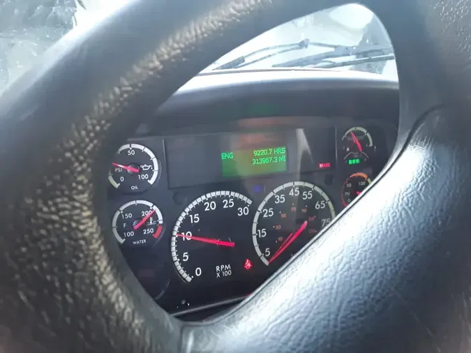 2018 FREIGHTLINER/MERCEDES M2 106