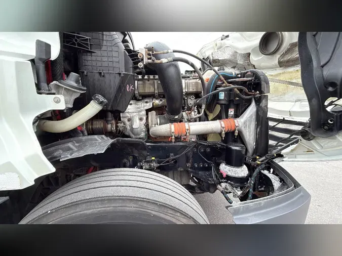 2020 Freightliner Cascadia 126