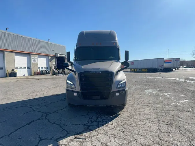 2023 Freightliner Cascadia