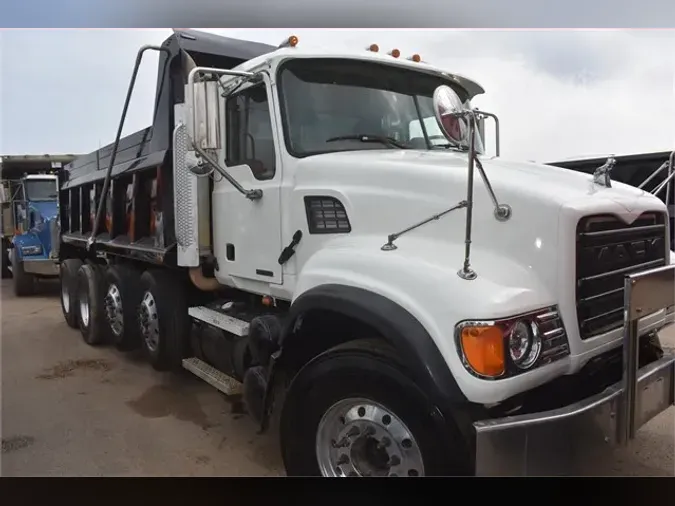 2007 MACK GRANITE CV713