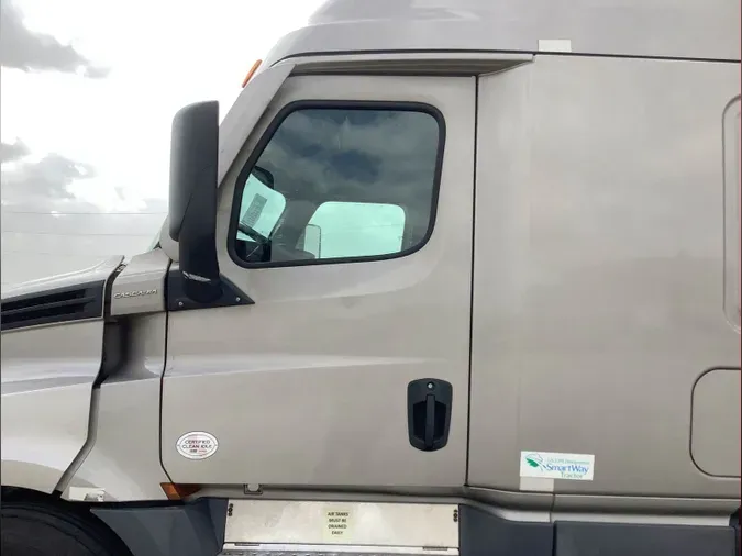 2021 Freightliner Cascadia