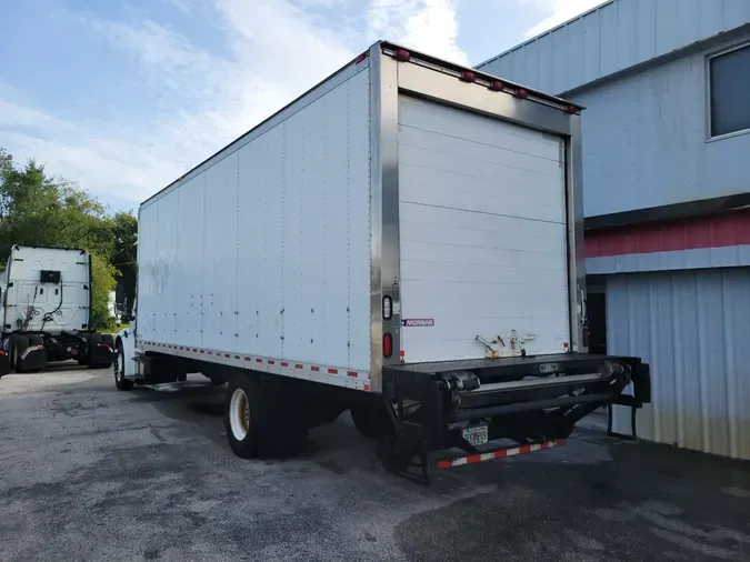 2016 FREIGHTLINER/MERCEDES M2 106