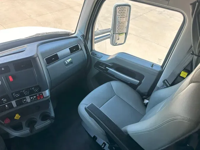 2020 KENWORTH T880