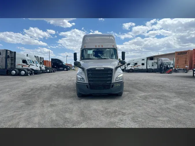 2023 Freightliner Cascadia 126