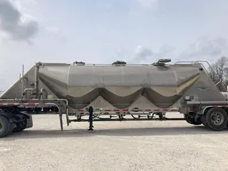2024 MAC Pneumatic Dry Bulk Tanker Trailer