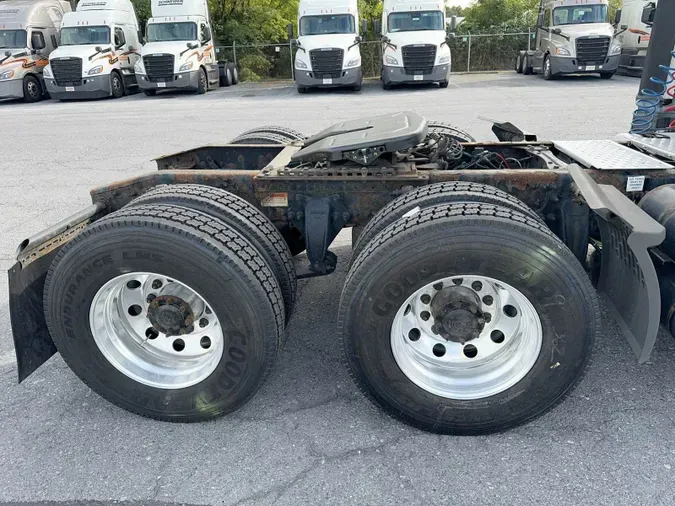 2020 Freightliner Cascadia 126