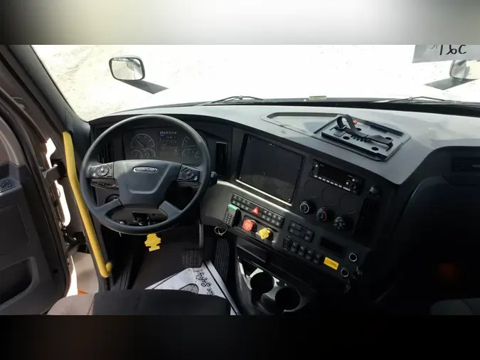2024 Freightliner Cascadia