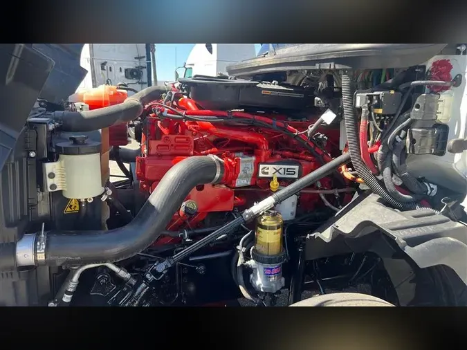 2022 INTERNATIONAL LT