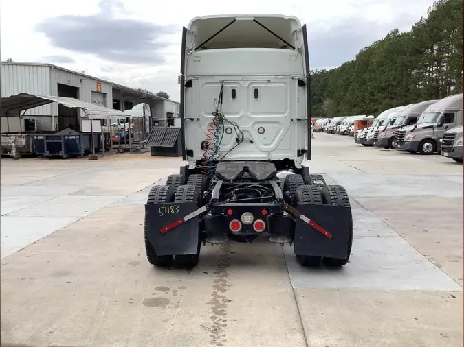 2020 Freightliner Cascadia