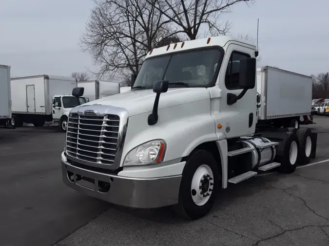 2018 FREIGHTLINER/MERCEDES CASCADIA 1256d06dc4a4e4175edf9a41d911c757a2a