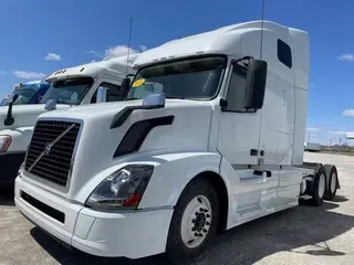 2016 Volvo VNL64T