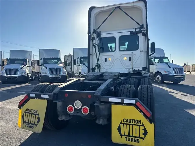 2021 FREIGHTLINER CA1266d07fcc832e906e5ddf91383ba14169d