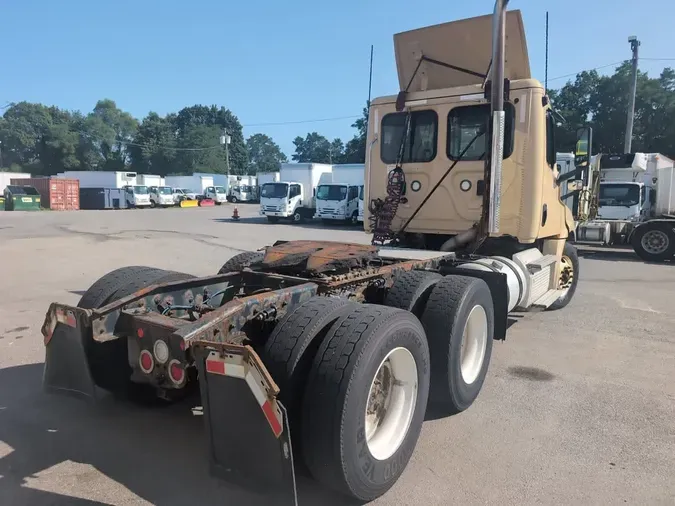 2019 FREIGHTLINER/MERCEDES NEW CASCADIA PX126646d1255285ba2fa8cd795cbafa2c742cd
