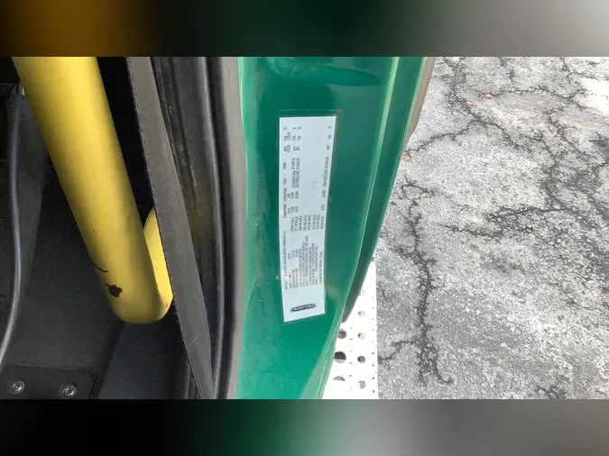 2020 Freightliner Cascadia 126