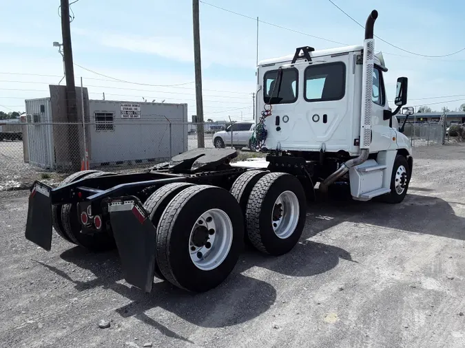 2018 FREIGHTLINER/MERCEDES CASCADIA 125