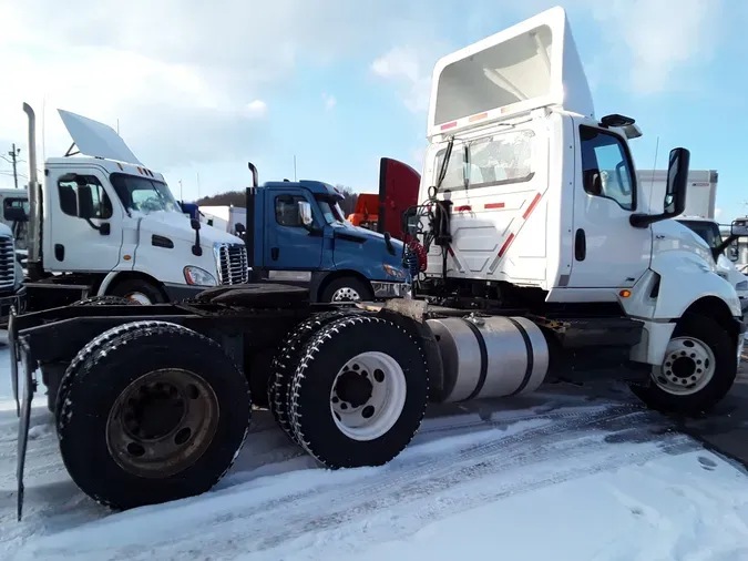 2018 NAVISTAR INTERNATIONAL LT625 DAYCAB T/A