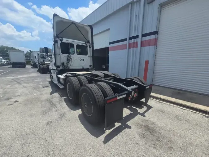 2018 FREIGHTLINER NEW CASCADIA PX12664