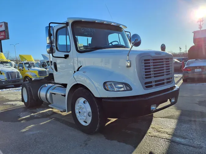 2017 FREIGHTLINER/MERCEDES M2-112