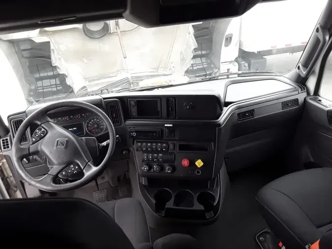 2019 NAVISTAR INTERNATIONAL LT625 SLPR CAB
