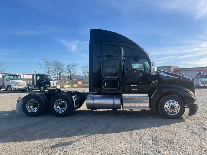 2025 Kenworth T680