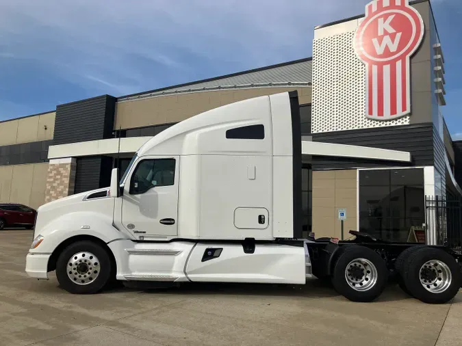 2021 Kenworth T680