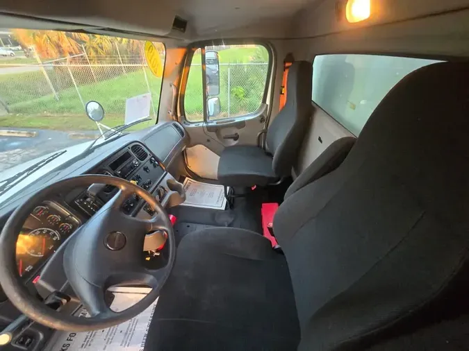 2019 FREIGHTLINER/MERCEDES M2 1066d2d7d86a01940043db7a5965004daba