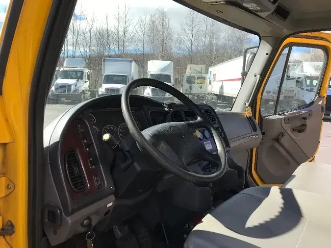 2018 Freightliner M2