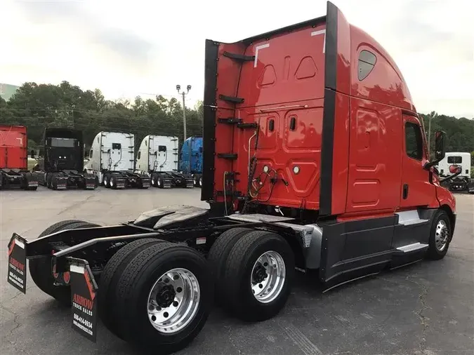 2020 FREIGHTLINER CASCADIA