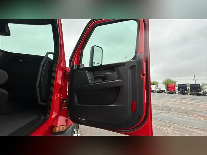 2023 FREIGHTLINER CA1266d309c9665ed619c0b682780116f30e5