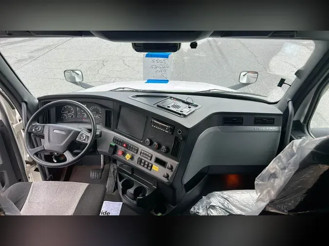 2022 Freightliner Cascadia